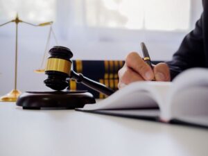 Read more about the article Licitație – Publicație vânzare